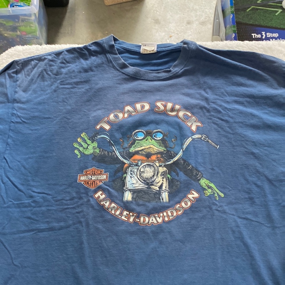 Harley Davidson T-shirt. 204